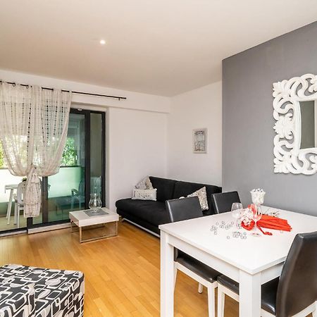1 Bedroom Amazing Apartment In Dubrovnik Exteriör bild